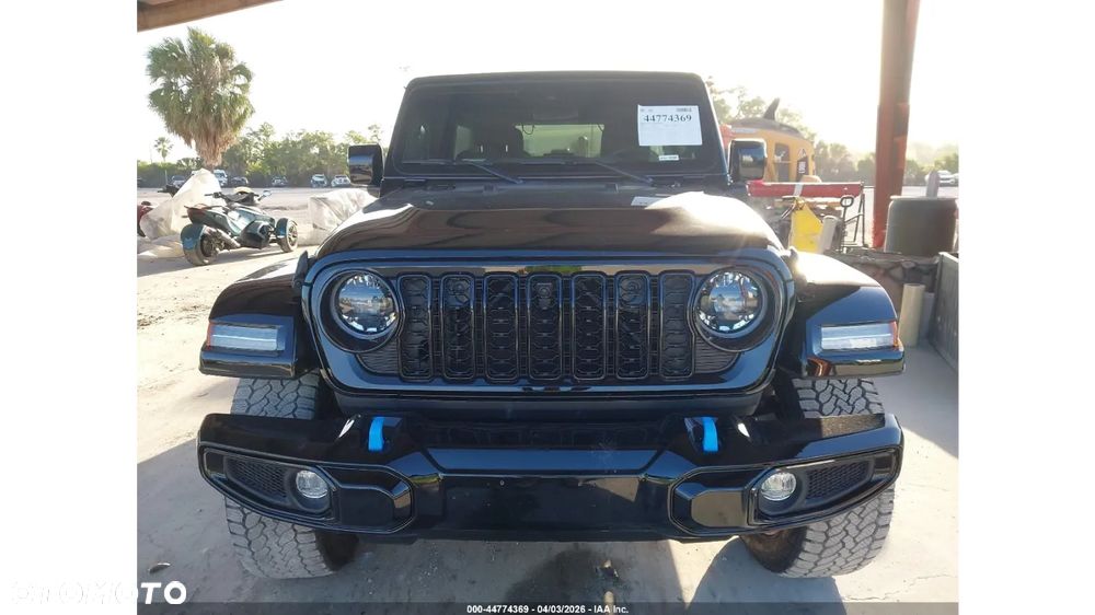 Jeep Wrangler - 3