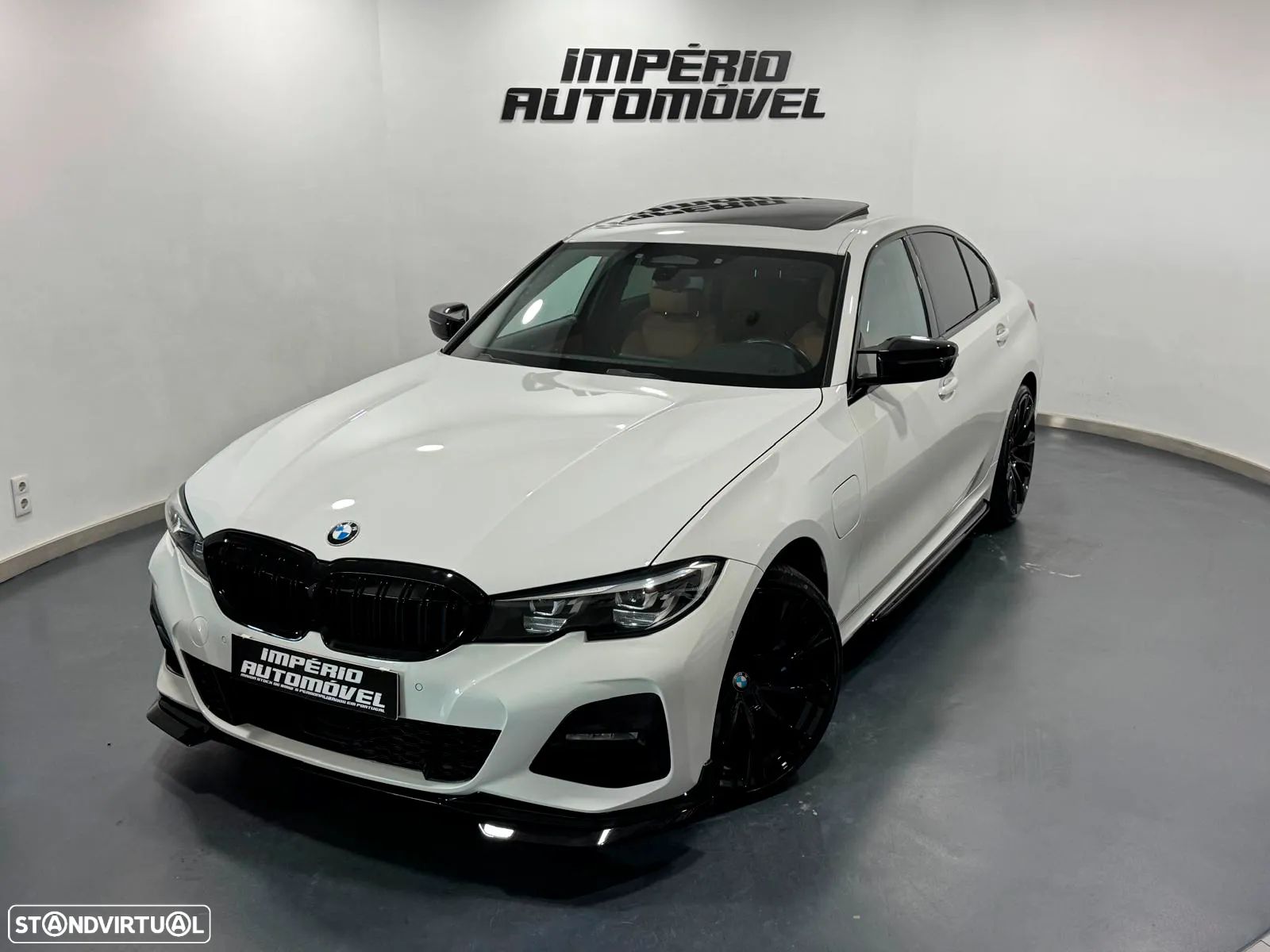 BMW 330 e Pack M Auto - 1