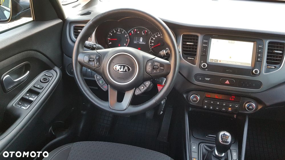 Kia Carens 1.6 GDI Dream Team Edition - 33