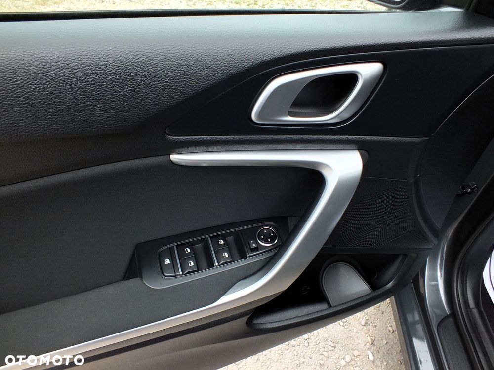 Kia Ceed 1.4 CVVT ISG Vision - 14