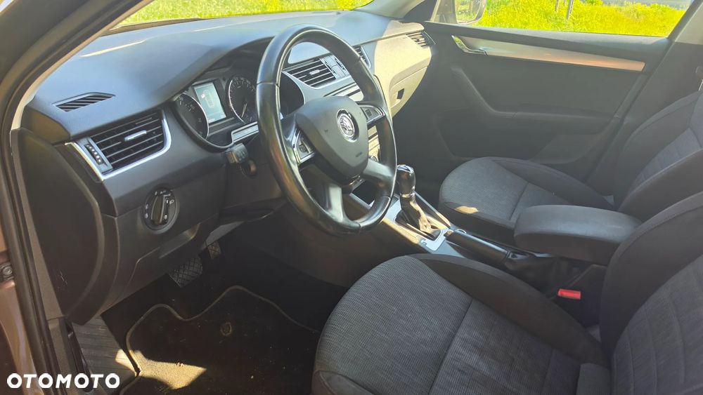 Skoda Octavia 1.4 TSI Elegance DSG - 9