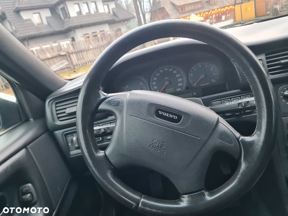 Volvo V70 - 37