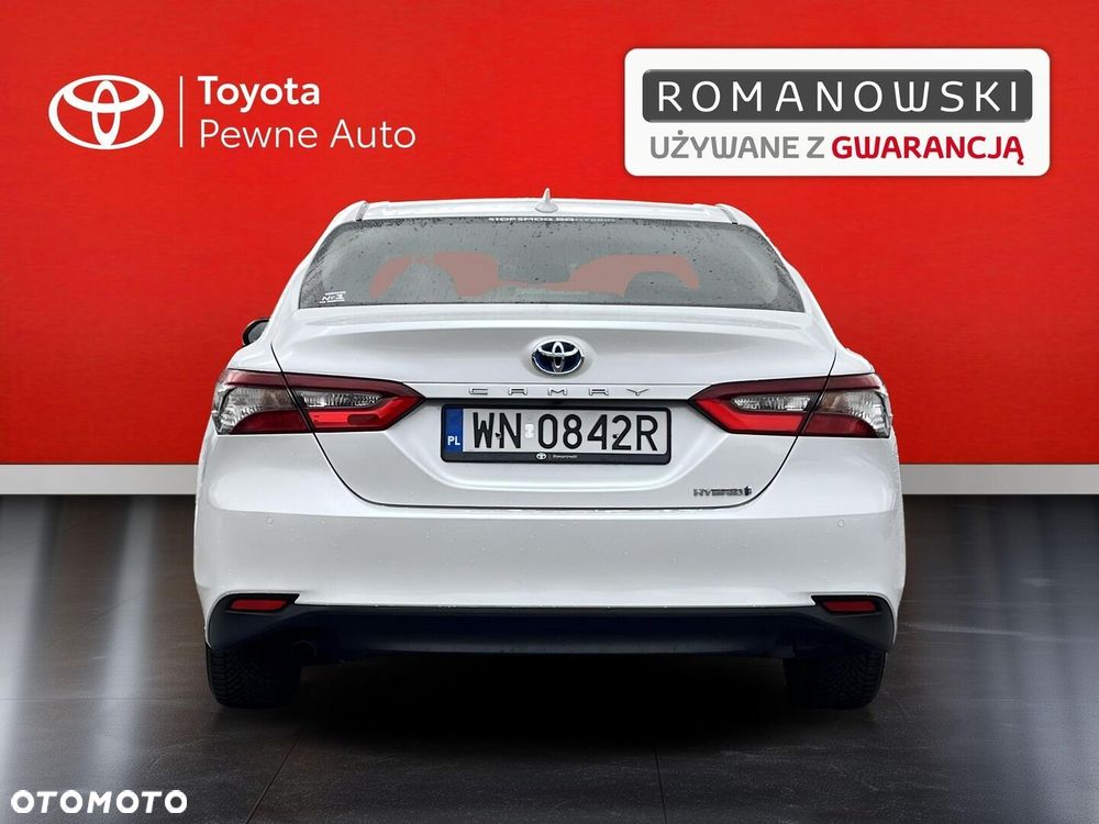 Toyota Camry 2.5 Hybrid Comfort CVT - 22