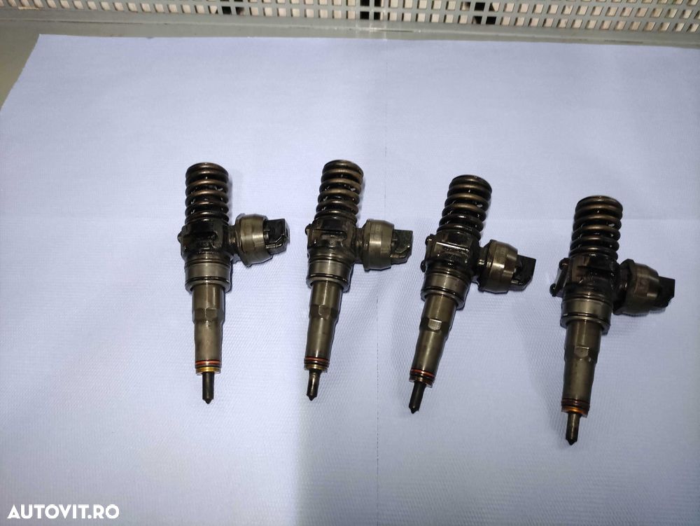 Injector volkswagen vw passat b6 2.0 BMP cod 038130080ax - 2