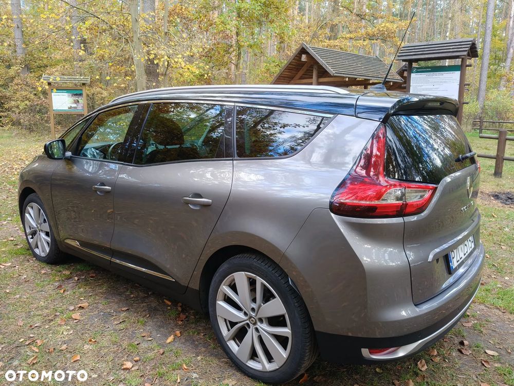 Renault Grand Scenic - 23