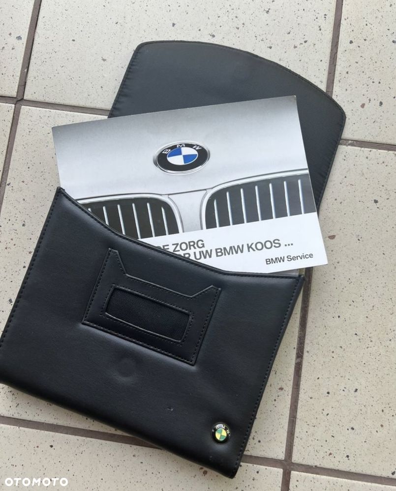 BMW Seria 5 520i - 24