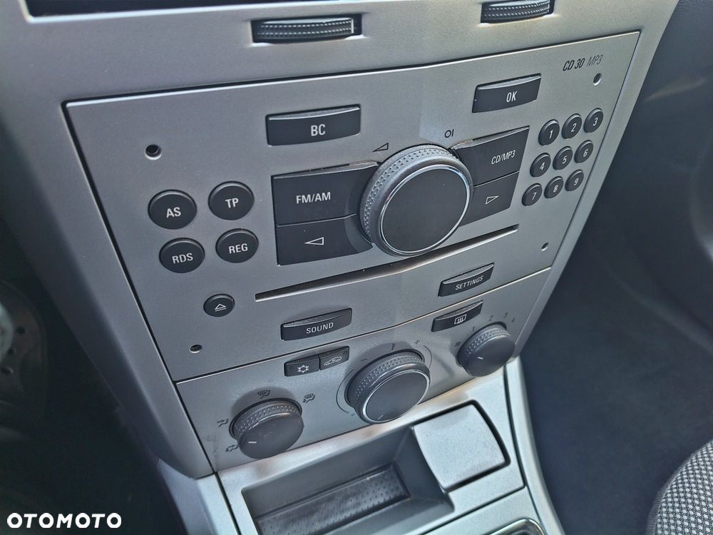 Opel Astra 1.6 Style - 32