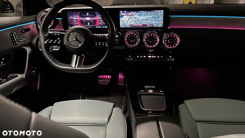Mercedes-Benz CLA 200 AMG Line 7G-DCT - 20