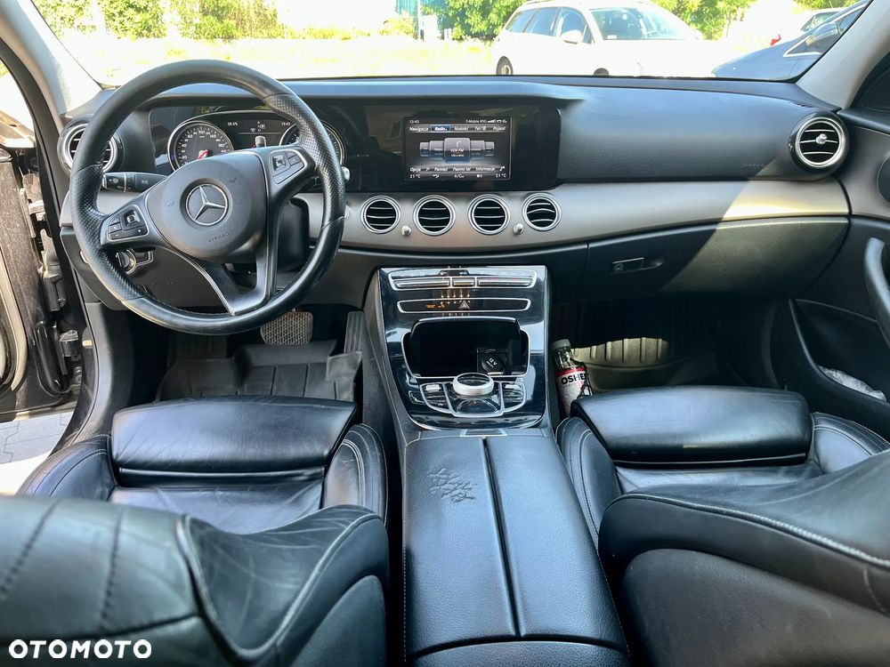 Mercedes-Benz Klasa E 220 d 9G-TRONIC - 8