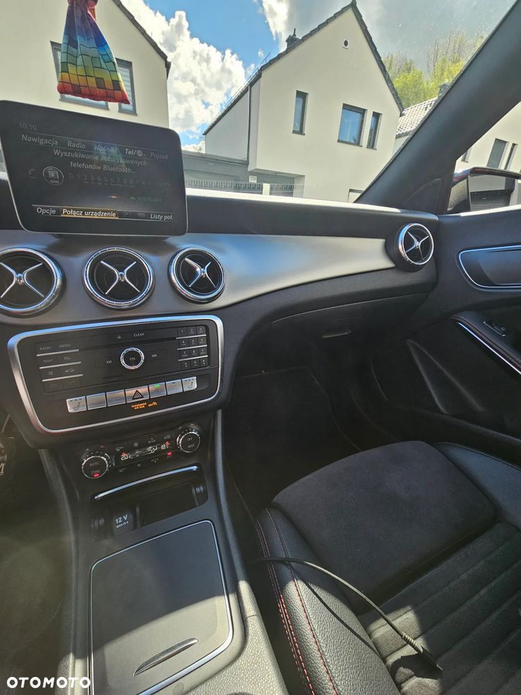 Mercedes-Benz CLA 200 7G-DCT AMG Line - 6