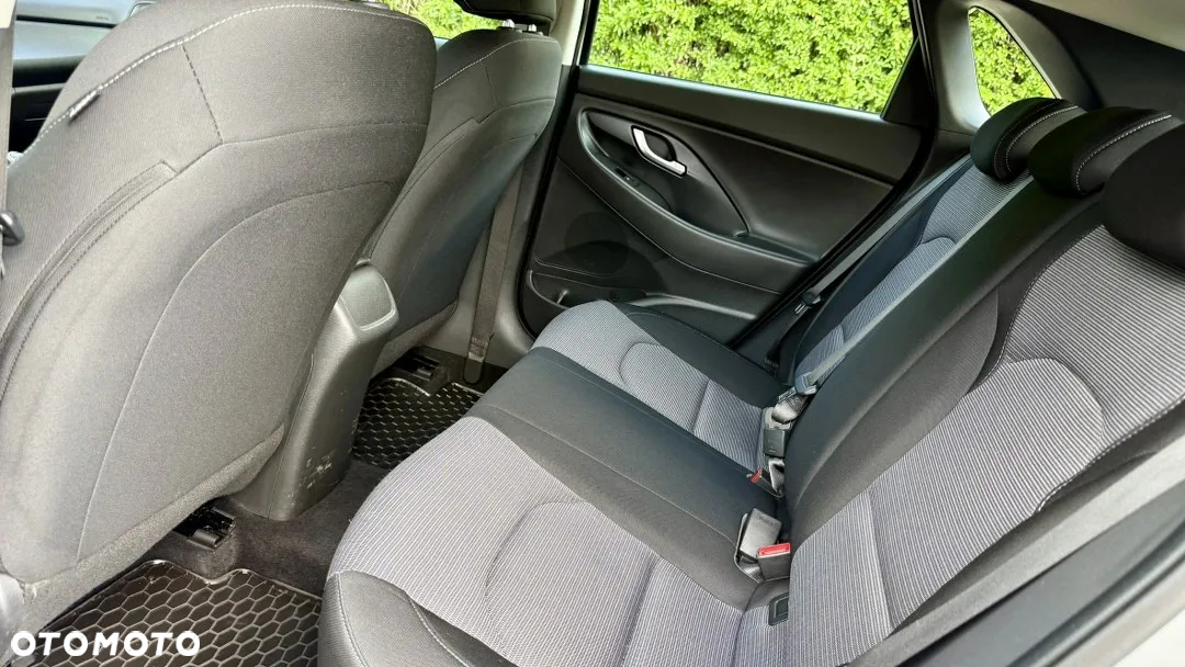 Hyundai i30 1.5 DPI Comfort - 35