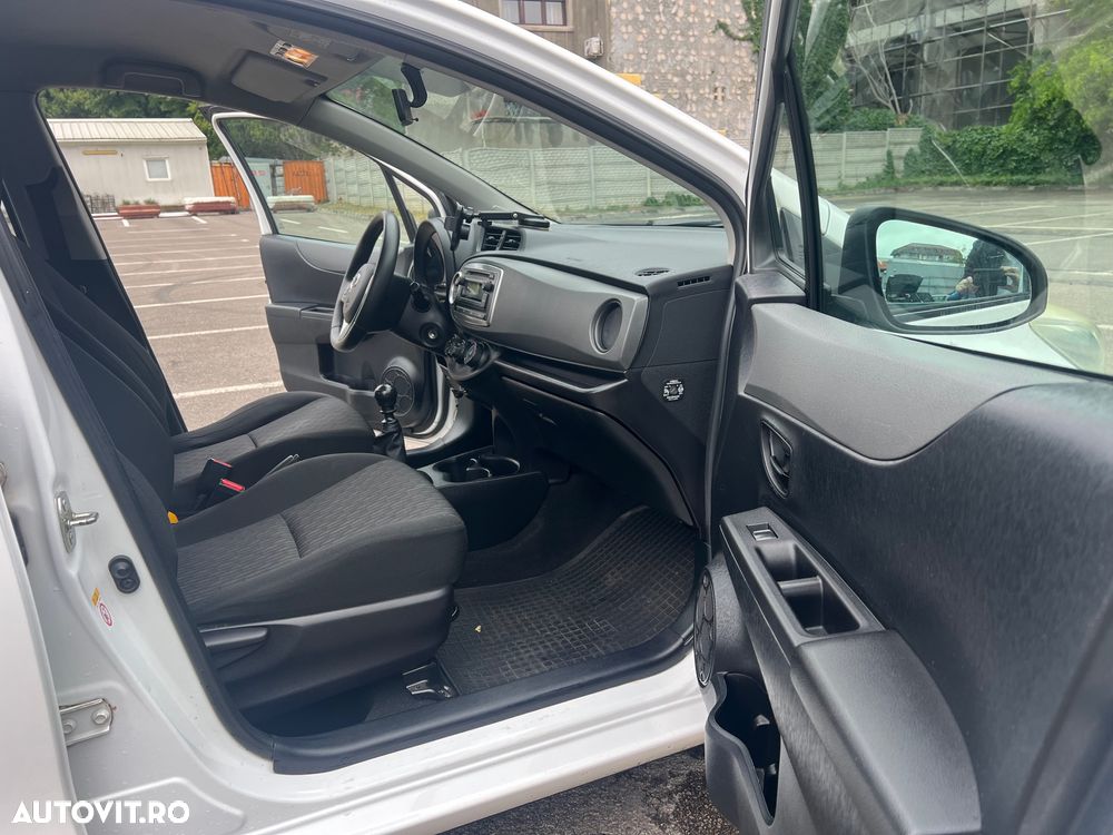 Toyota Yaris - 16