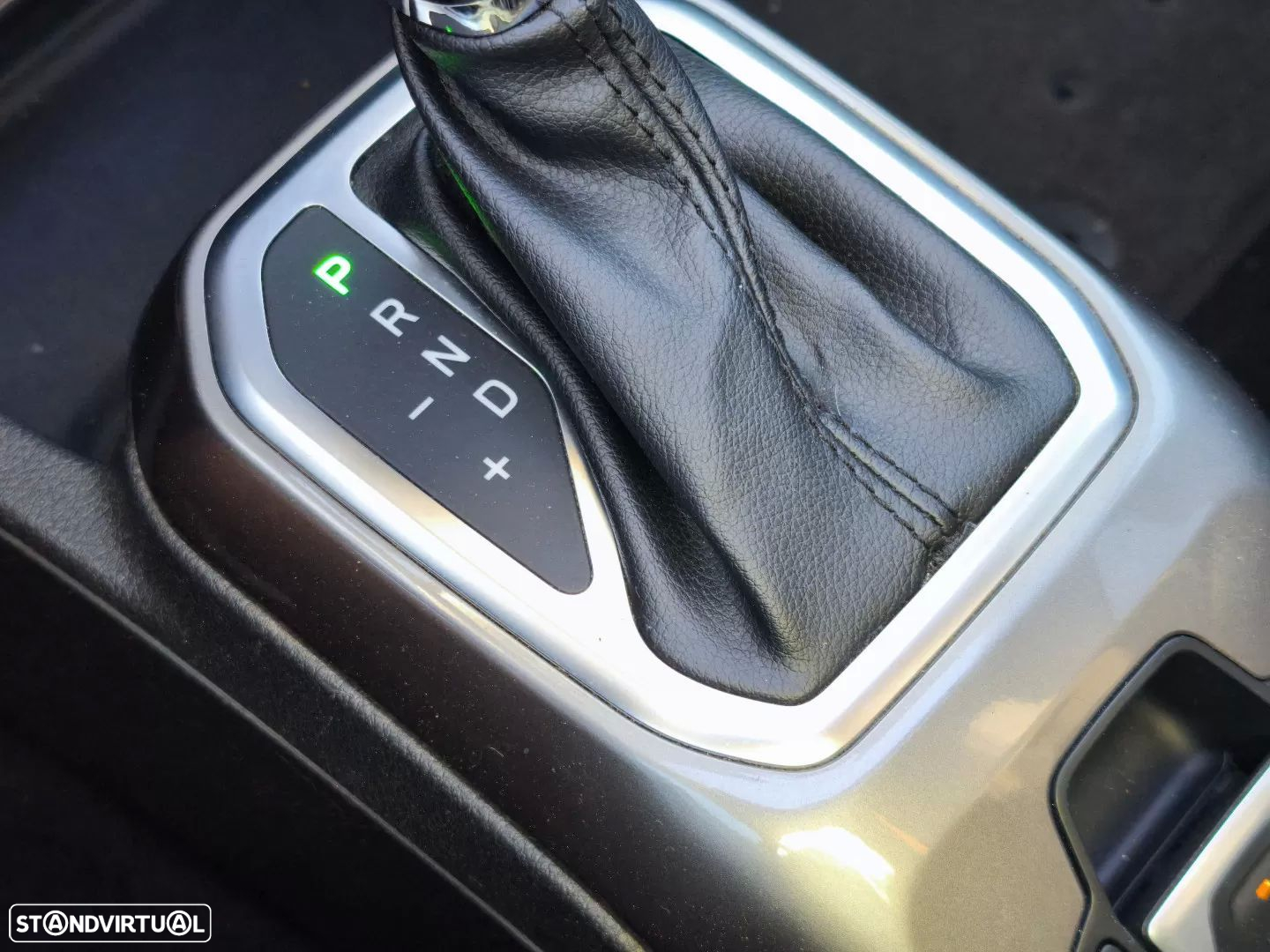Jeep Renegade 1.3 T-GDI Auto Limited - 9