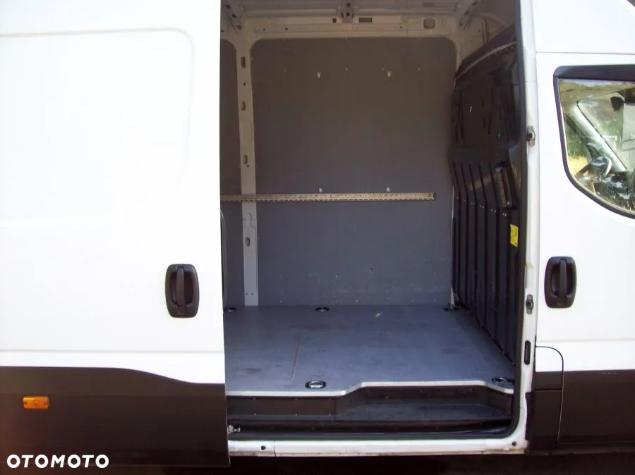 Iveco Daily - 10