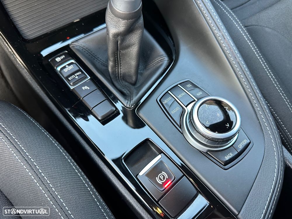 BMW X1 16 d sDrive Line Sport - 12