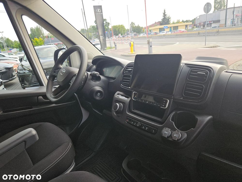 Toyota Proace MAX - 11