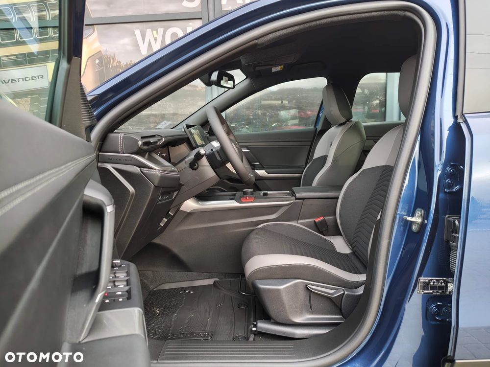 Jeep Compass 73.7kWh Altitude FWD - 9