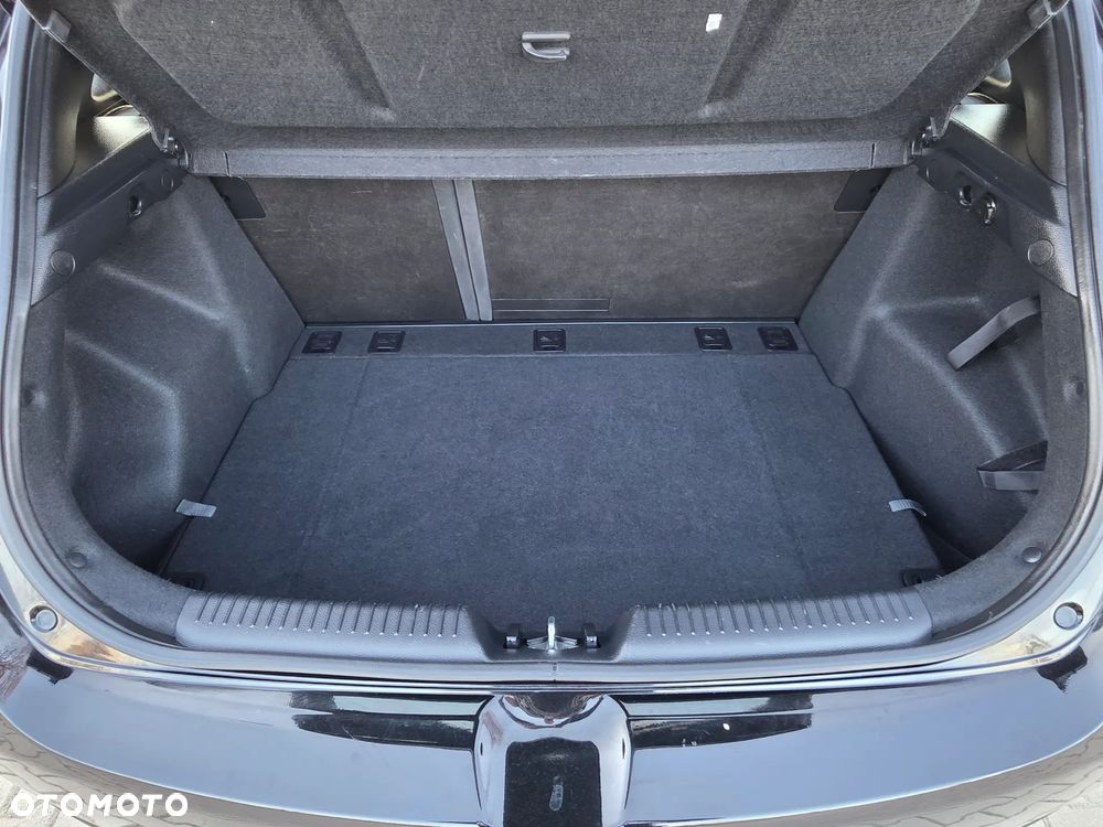 Hyundai i30 blue 1.4 Classic Navigation - 30