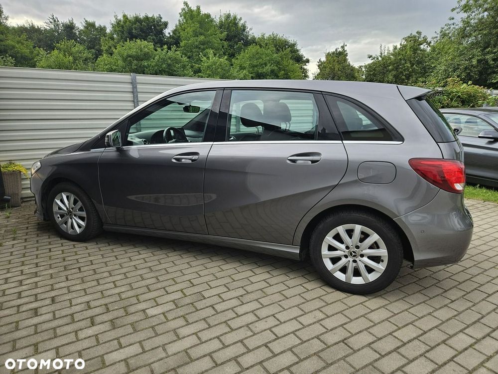 Mercedes-Benz Klasa B 180 7G-DCT Style - 13