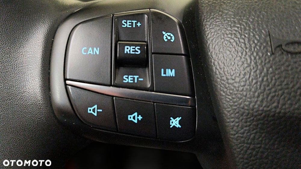 Ford Focus 1.0 EcoBoost mHEV Titanium X - 22