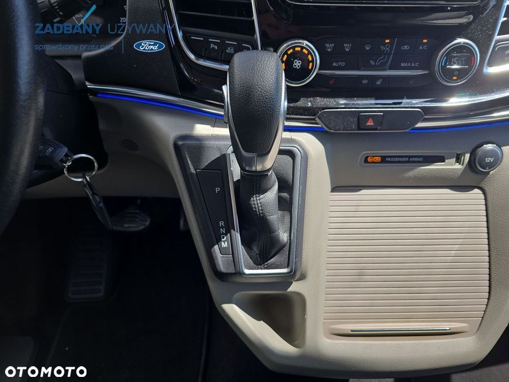 Ford Tourneo Custom - 15