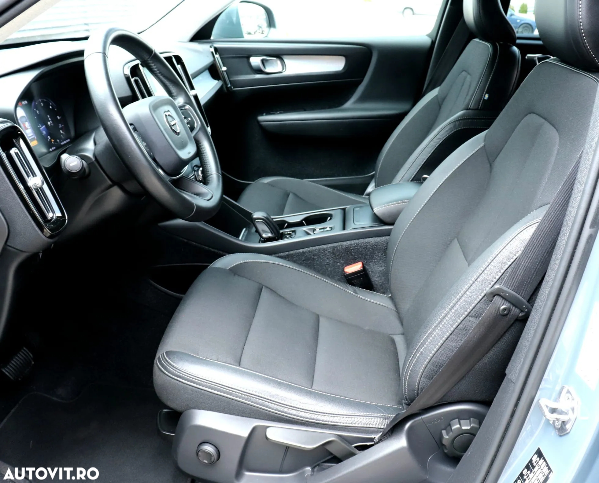 Volvo XC 40 D3 AWD Momentum - 20