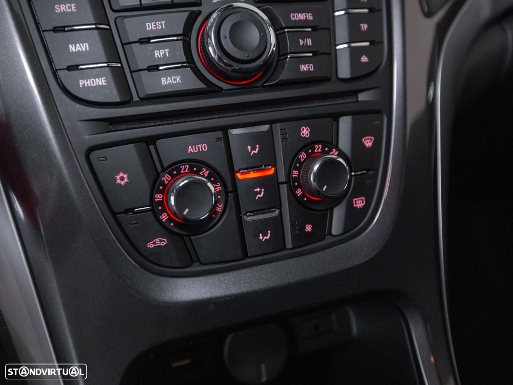 Opel Astra Sports Tourer - 17