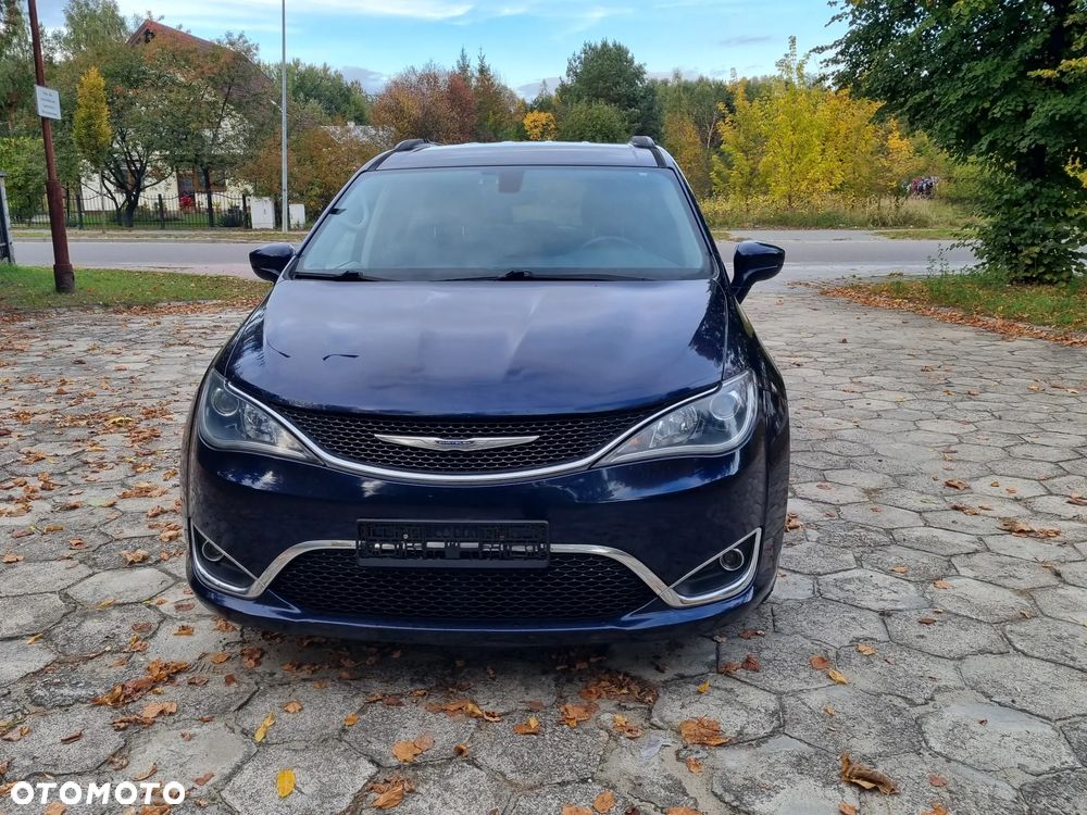 Chrysler Pacifica 2017 photo 5