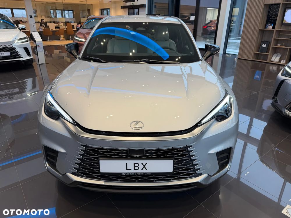 Lexus LBX 1.5 Hybrid Elegant - 2