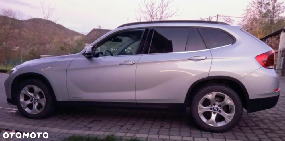 BMW X1 xDrive18d xLine - 6