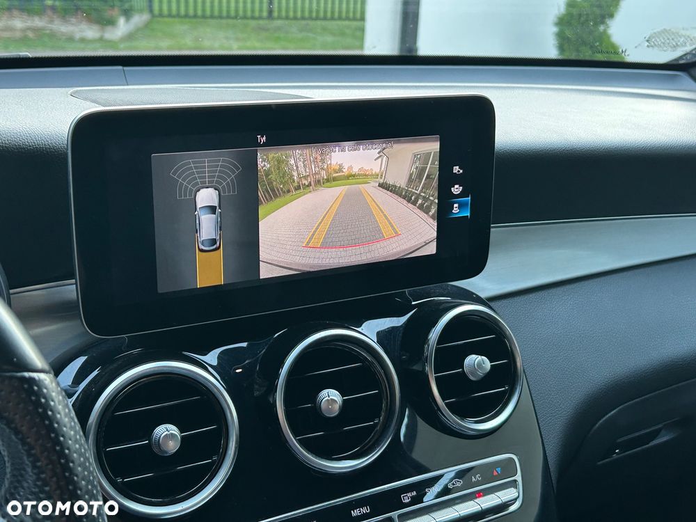 Mercedes-Benz GLC 220 d 4-Matic - 23