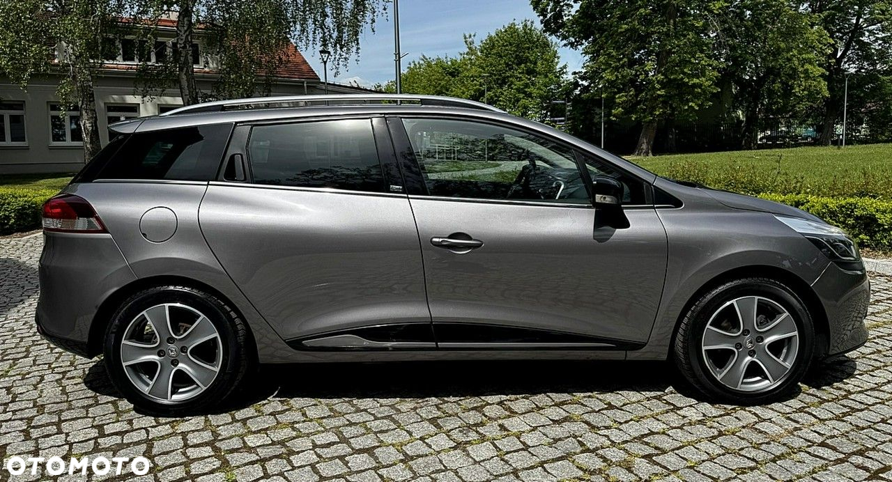 Renault Clio - 9