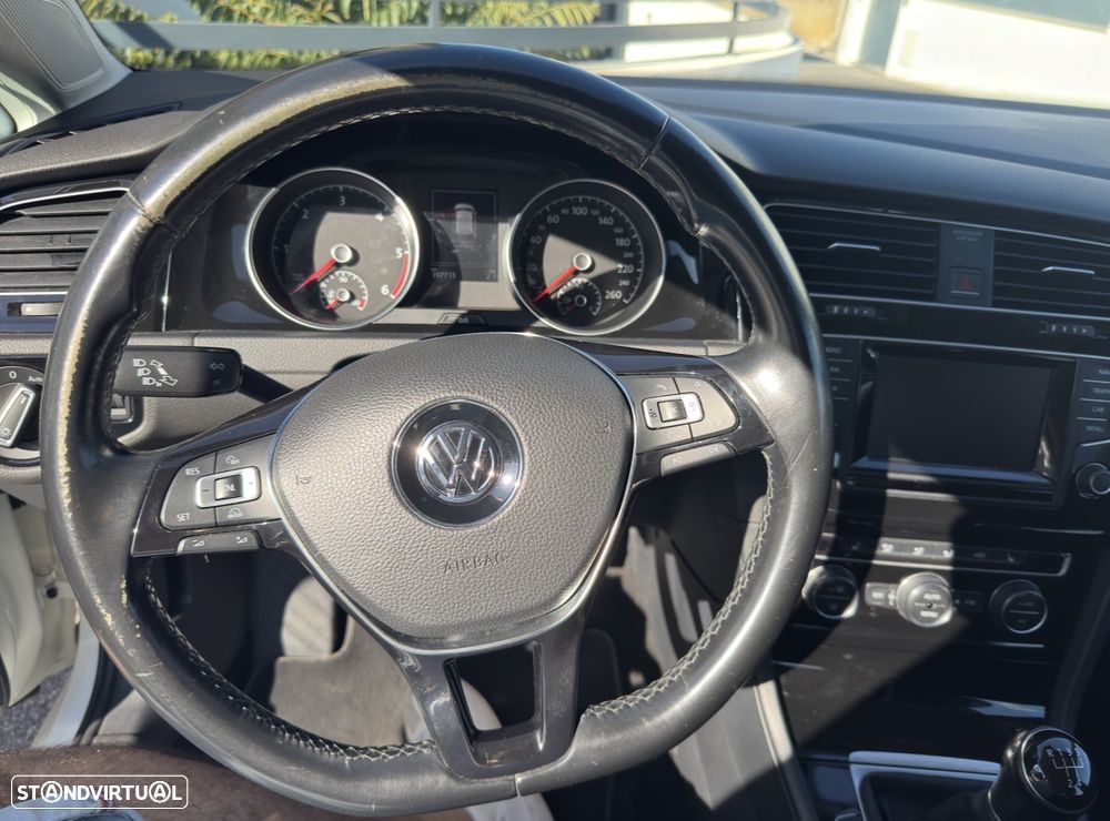 VW Golf Variant 1.6 TDi Highline - 24