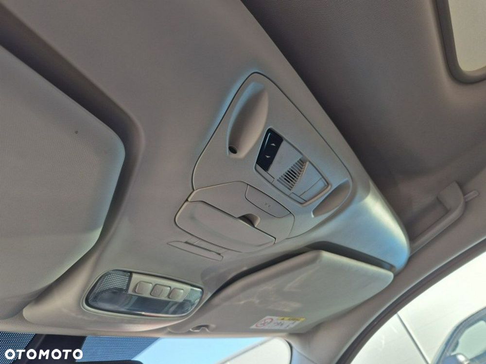 Ford Tourneo Connect Grand - 13