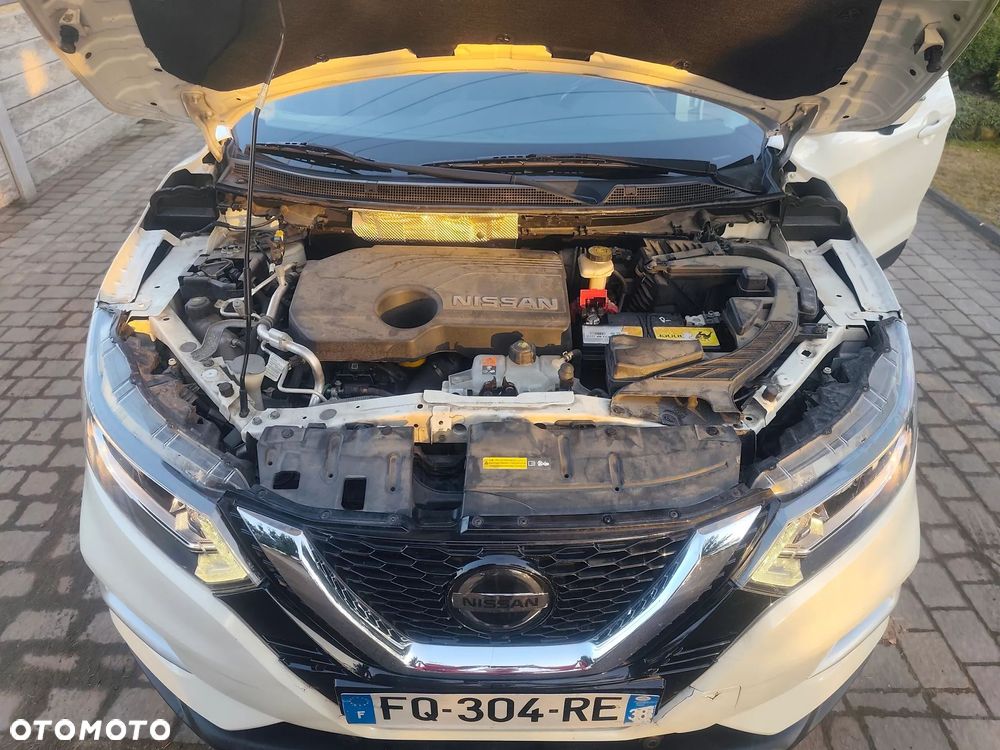 Nissan Qashqai 1.5 dCi Tekna - 16