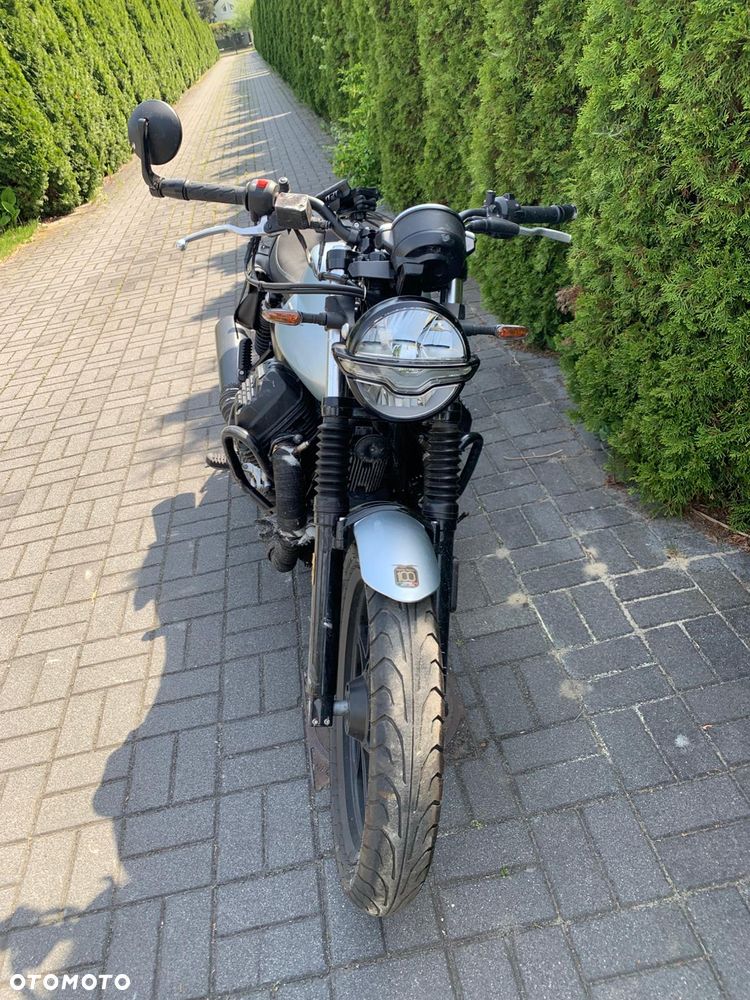 Moto Guzzi V7 - 11