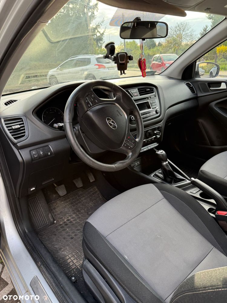 Hyundai i20 1.25 Classic + - 9