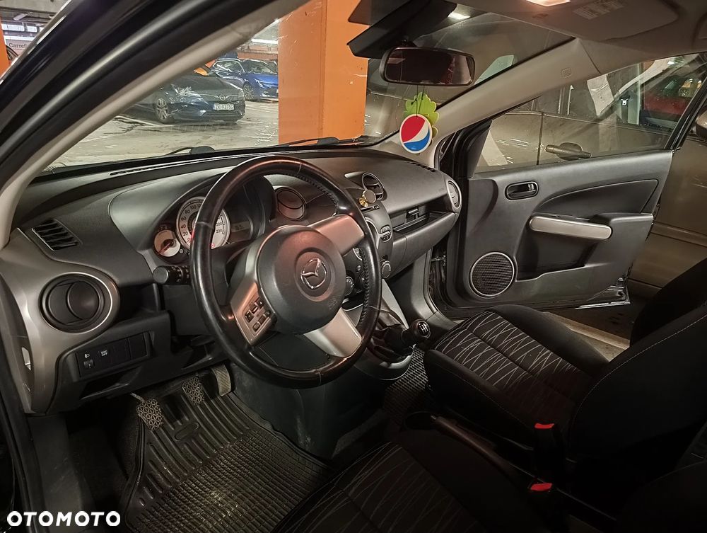 Mazda 2 - 2