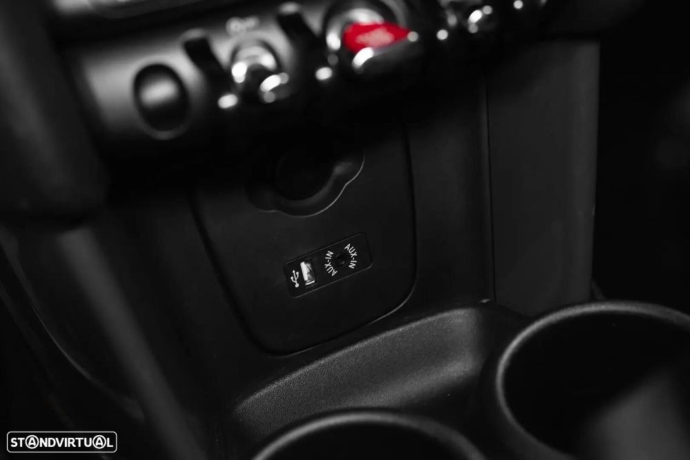 MINI 3 Portas One D - 25