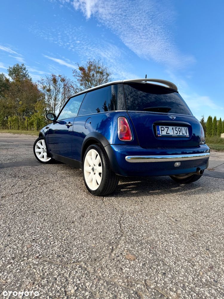 MINI ONE - 10