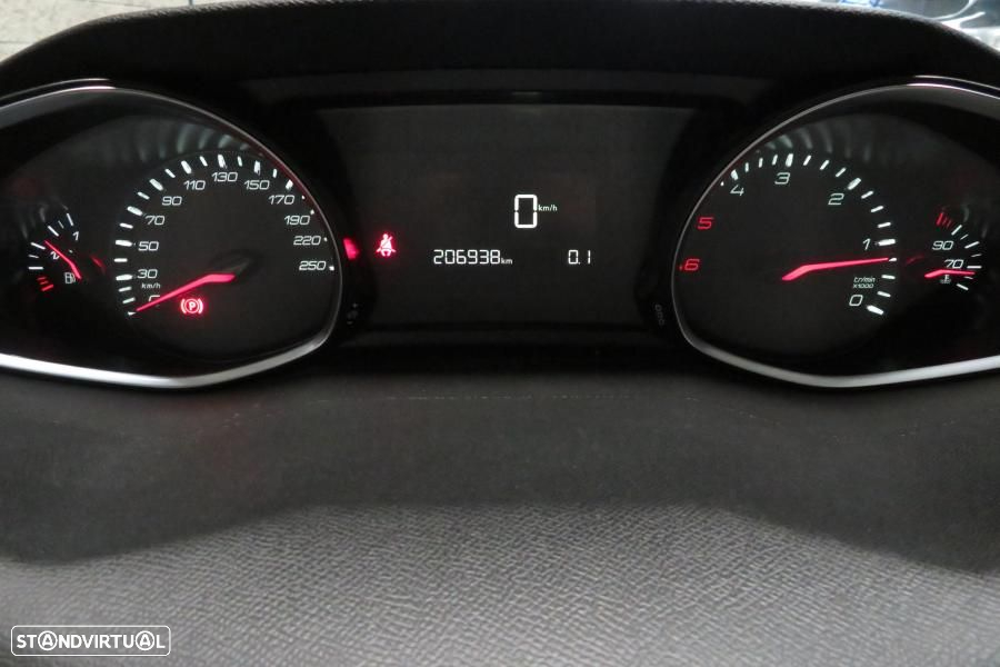 Peugeot 308 1.5 BlueHDi Style - 28