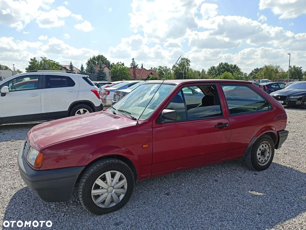 Volkswagen Polo - 1