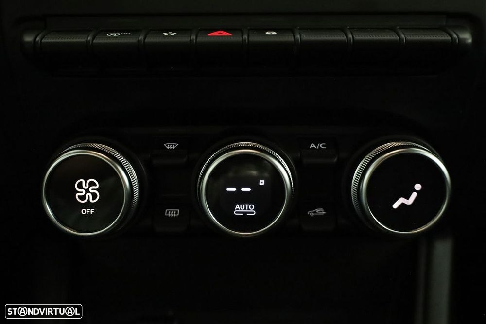 Renault Captur 1.0 TCe Techno Bi-Fuel - 13