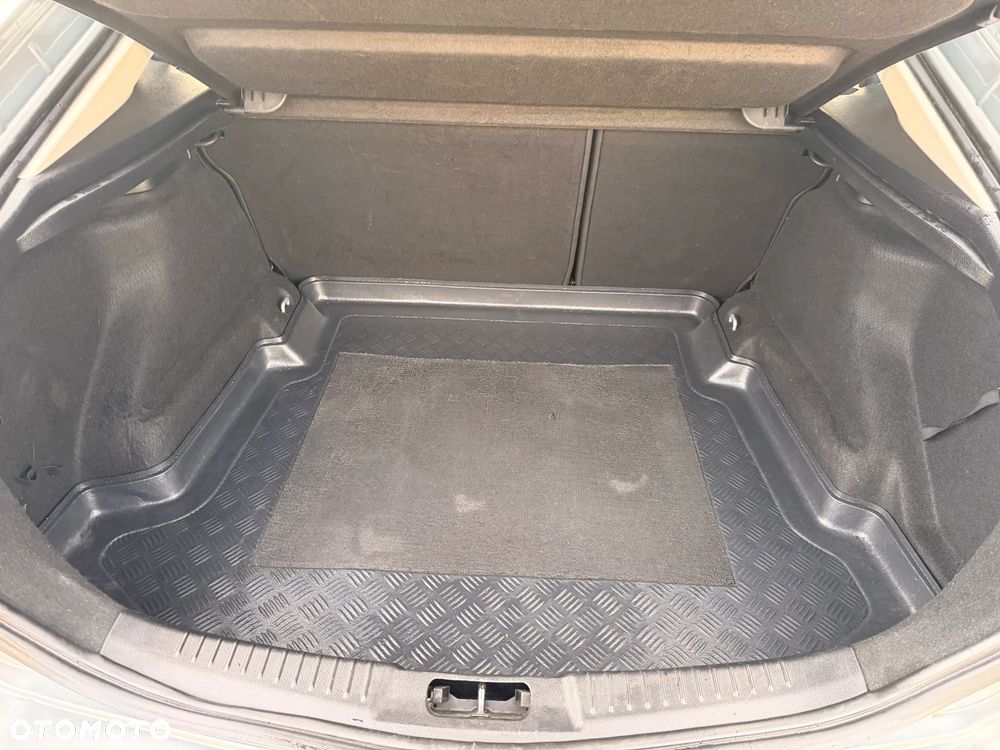 Ford Mondeo 2.5 Titanium S - 26