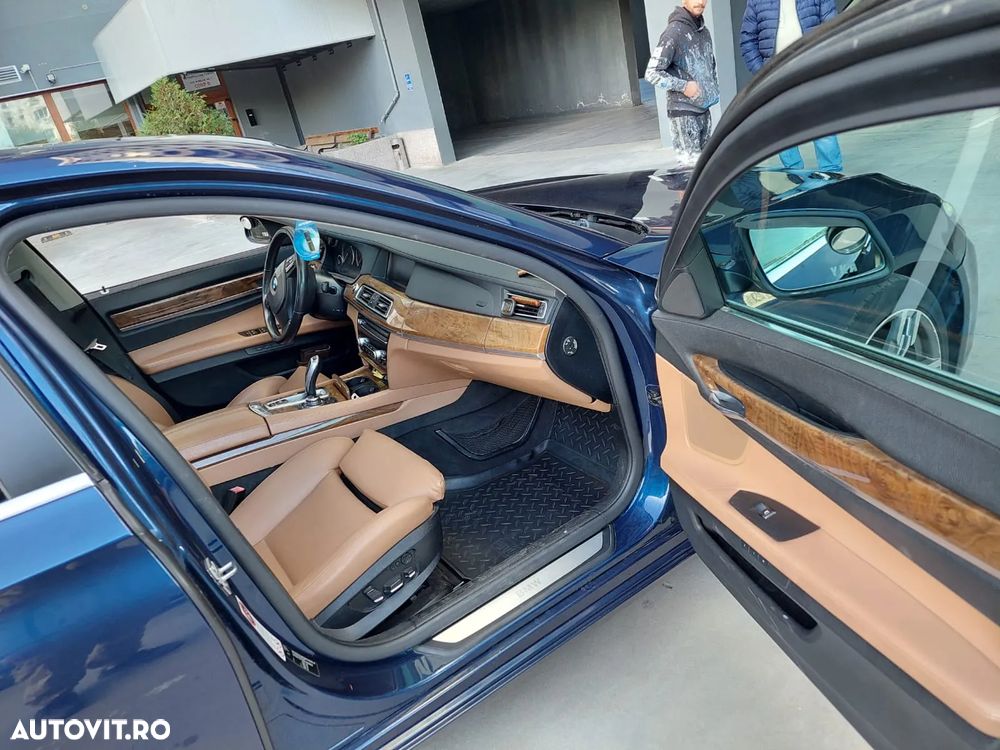 BMW Seria 7 740d xDrive Aut. - 4
