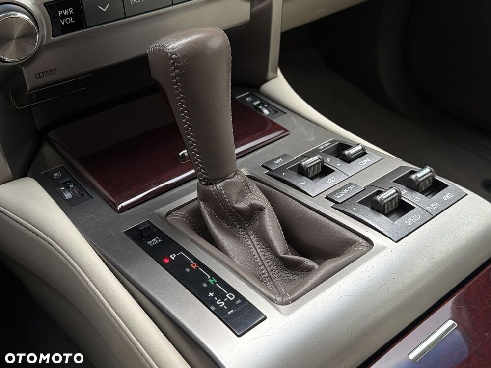 Lexus GX - 25