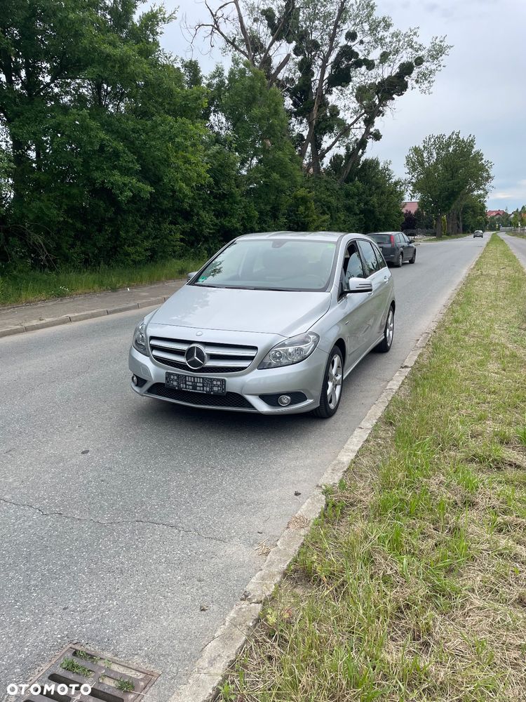Mercedes-Benz Klasa B 180 - 1