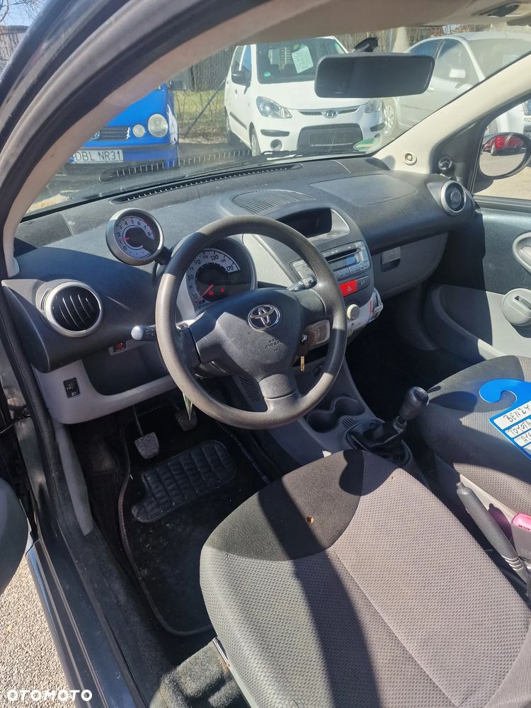 Toyota Aygo - 8