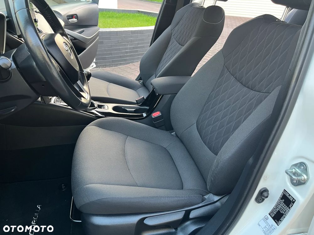 Toyota Corolla 1.5 Comfort - 17