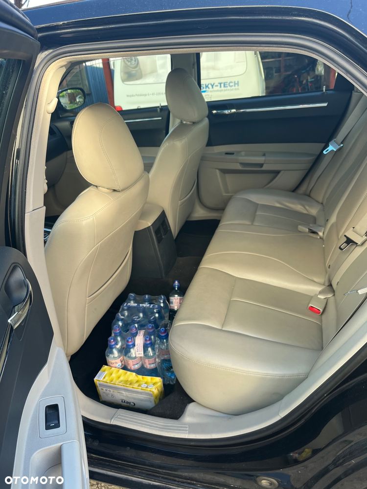 Chrysler 300 - 12